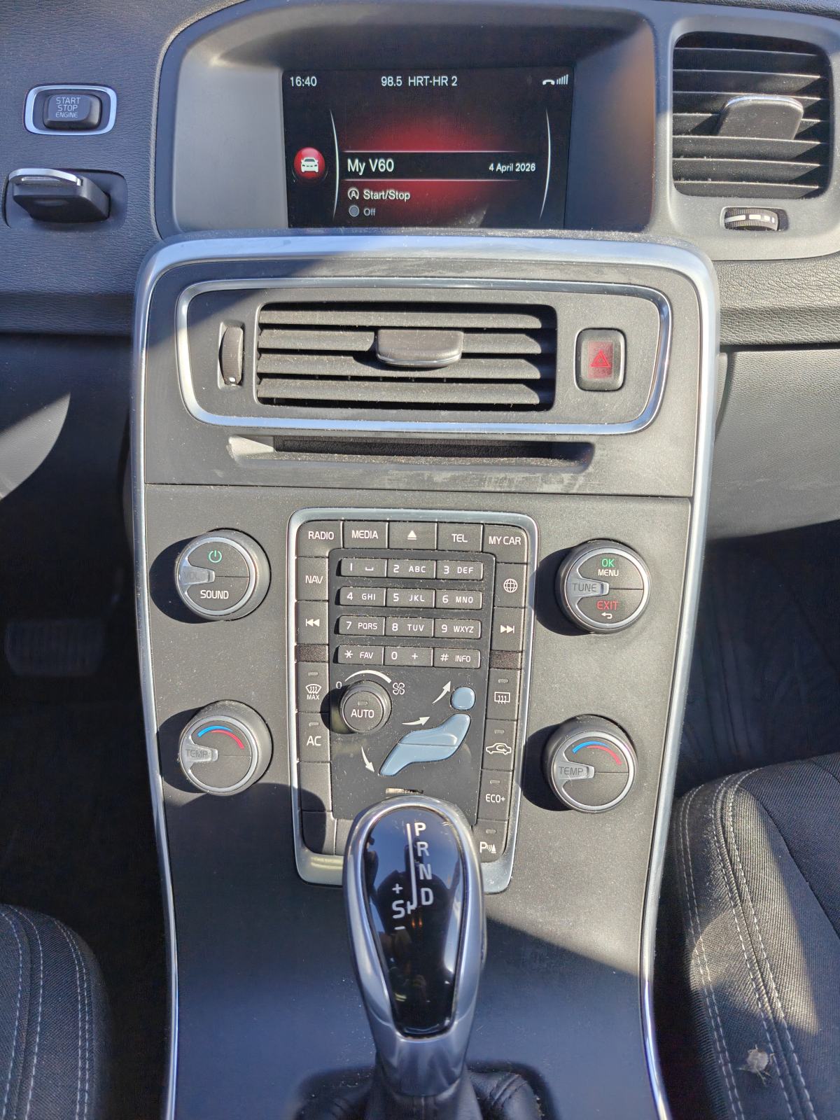Volvo V60 D3, fotografija 10