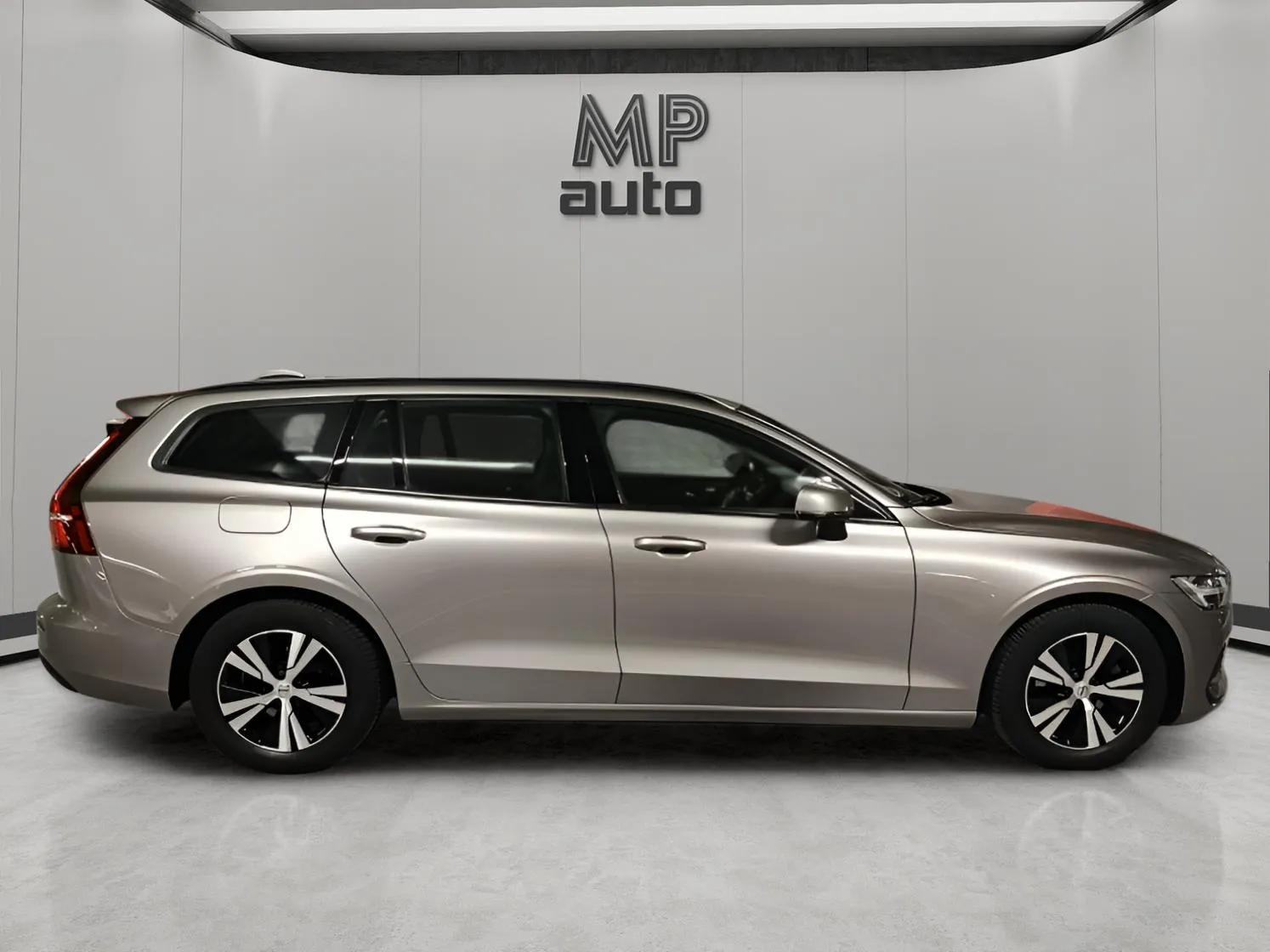 Volvo V60 D3, fotografija 4