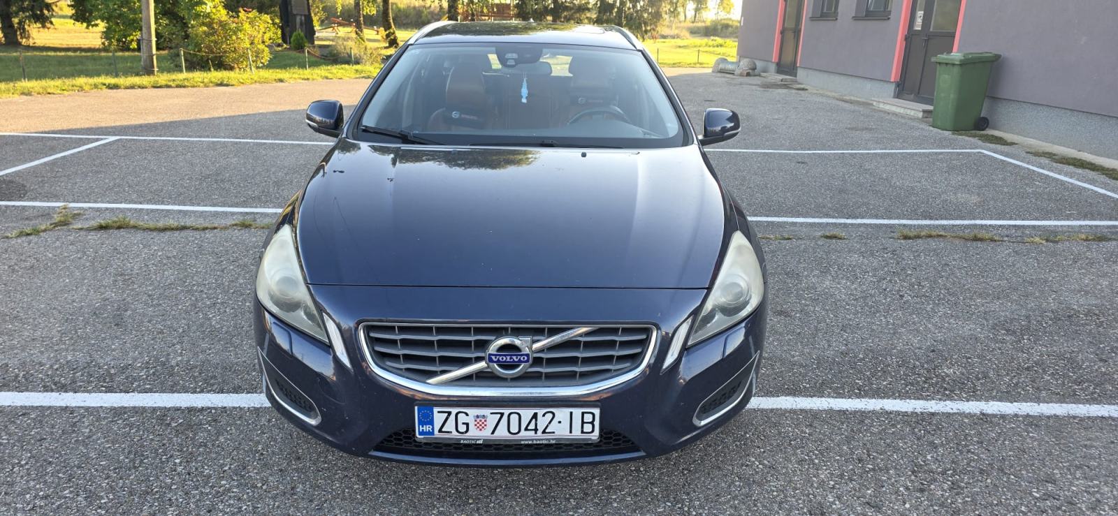 Volvo V60 D3, fotografija 9