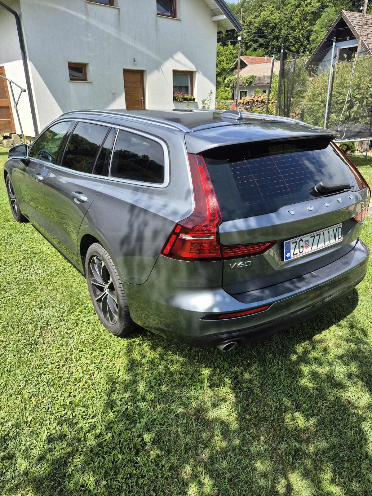 Volvo V60 D4 automatik, fotografija 4