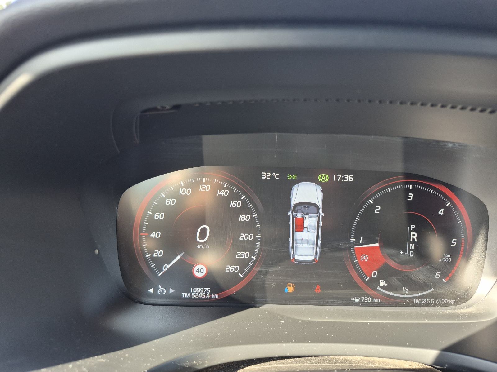 Volvo V60 D4 automatik, fotografija 6