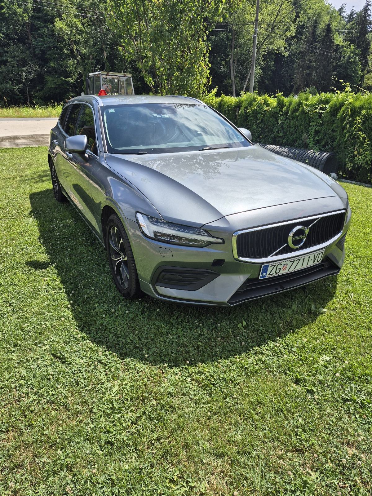 Volvo V60 D4 automatik, fotografija 2