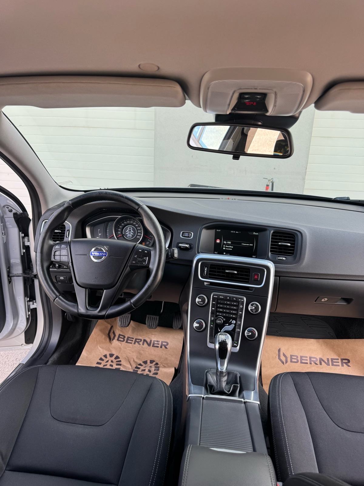 Volvo V60 D4 2016 god. akcija 6200€, fotografija 17