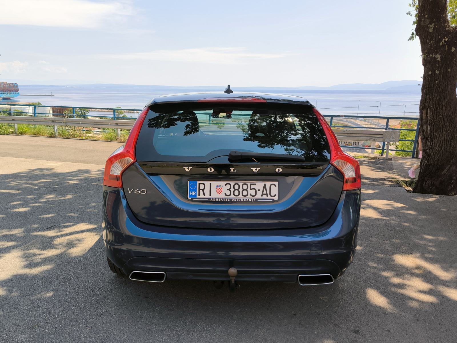 Volvo V60 D4 Summum | Drive-E Automatik | 181ks | Reg. 12/2026 |, fotografija 3