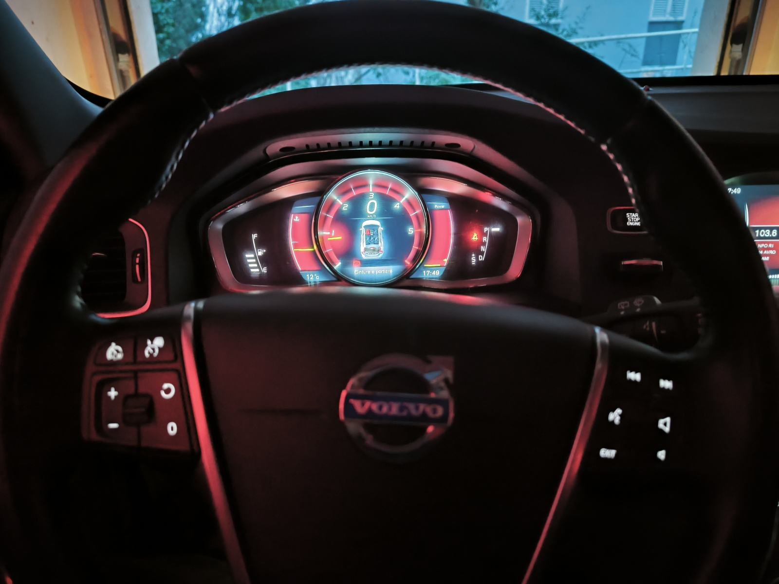 Volvo V60 D4 Summum | Drive-E Automatik | 181ks | Reg. 12/2026 |, fotografija 13