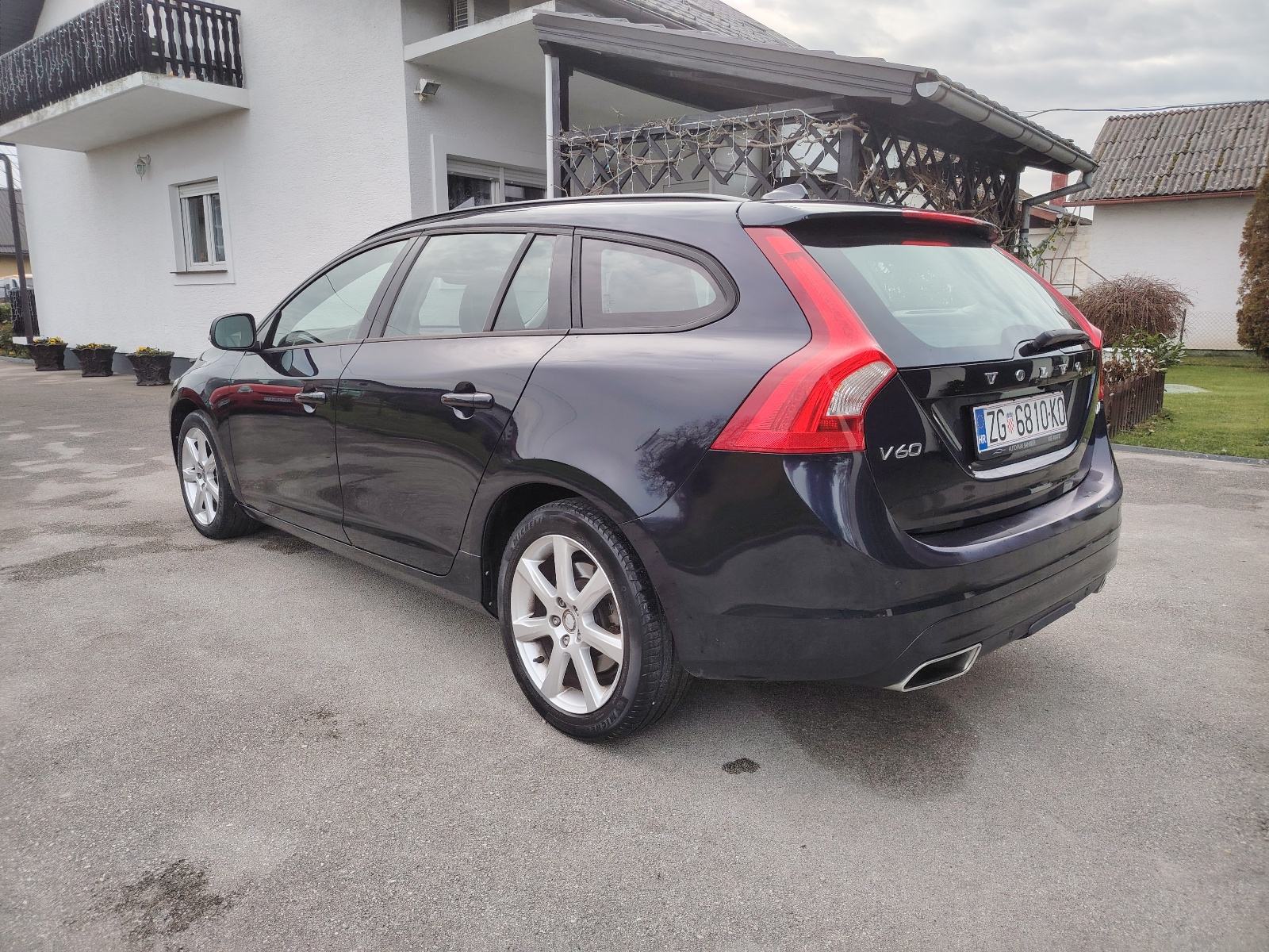 ⭐Volvo V60 D4 automatik EURO6,reg,12/26,kuka⭐, fotografija 7