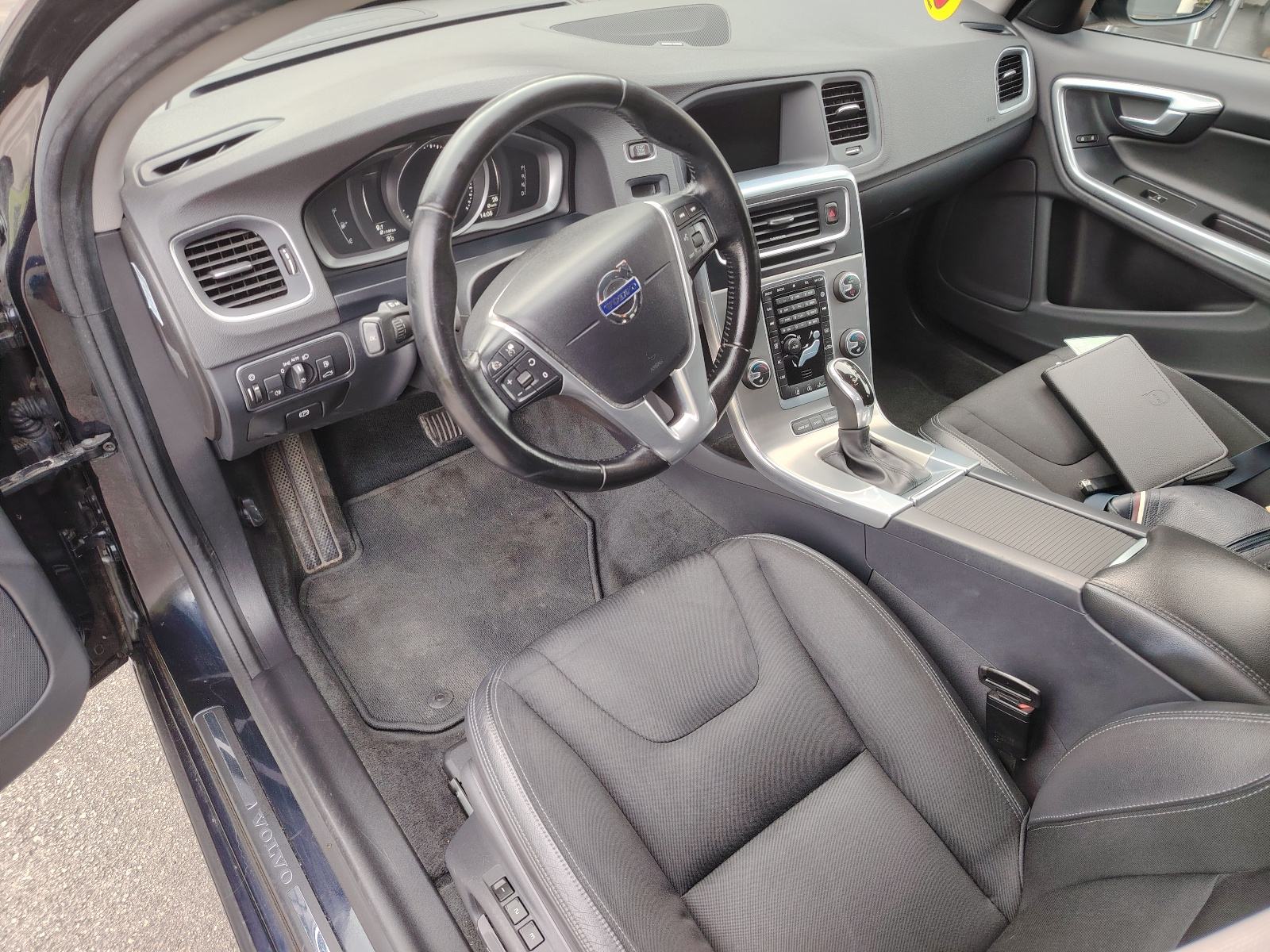 ⭐Volvo V60 D4 automatik EURO6,reg,12/26,kuka⭐, fotografija 8