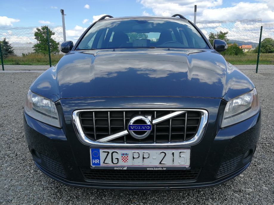 Volvo V70 1,6 D, fotografija 2