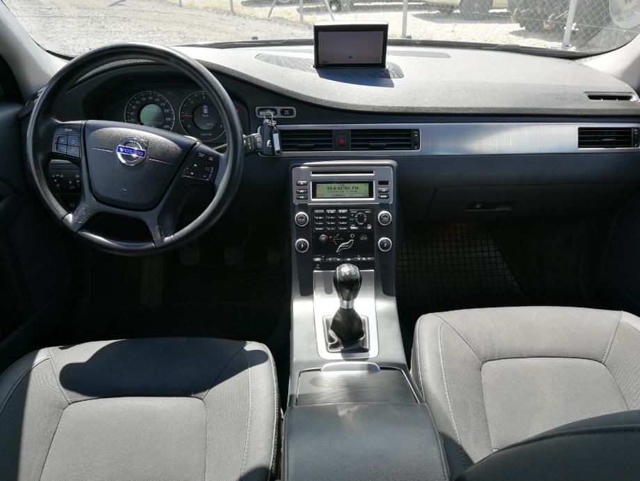 Volvo V70 1,6 D, fotografija 17