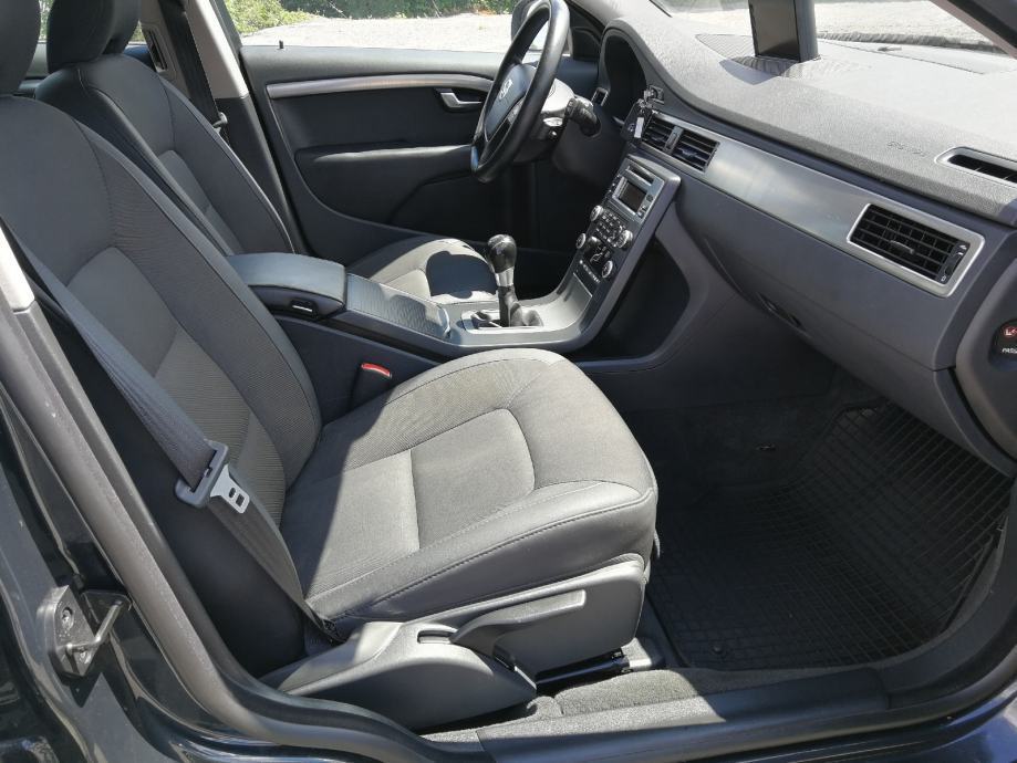 Volvo V70 1,6 D, fotografija 18