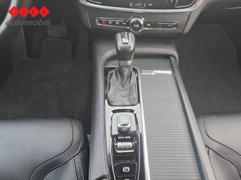 VOLVO V90 Cross Country D4 AWD, fotografija 10