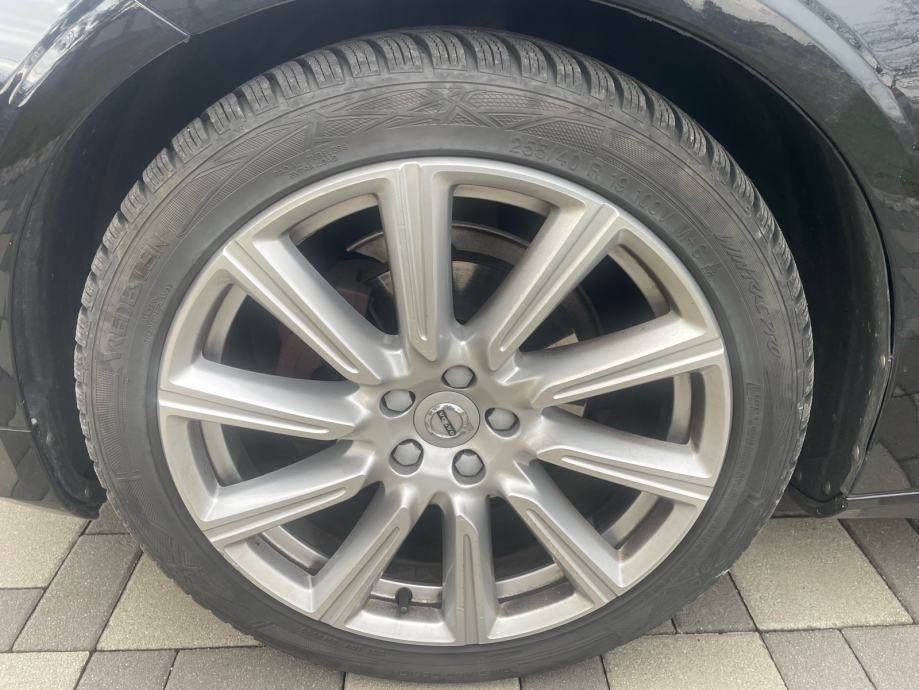 Volvo V90 D4 MOMENTUM, fotografija 15