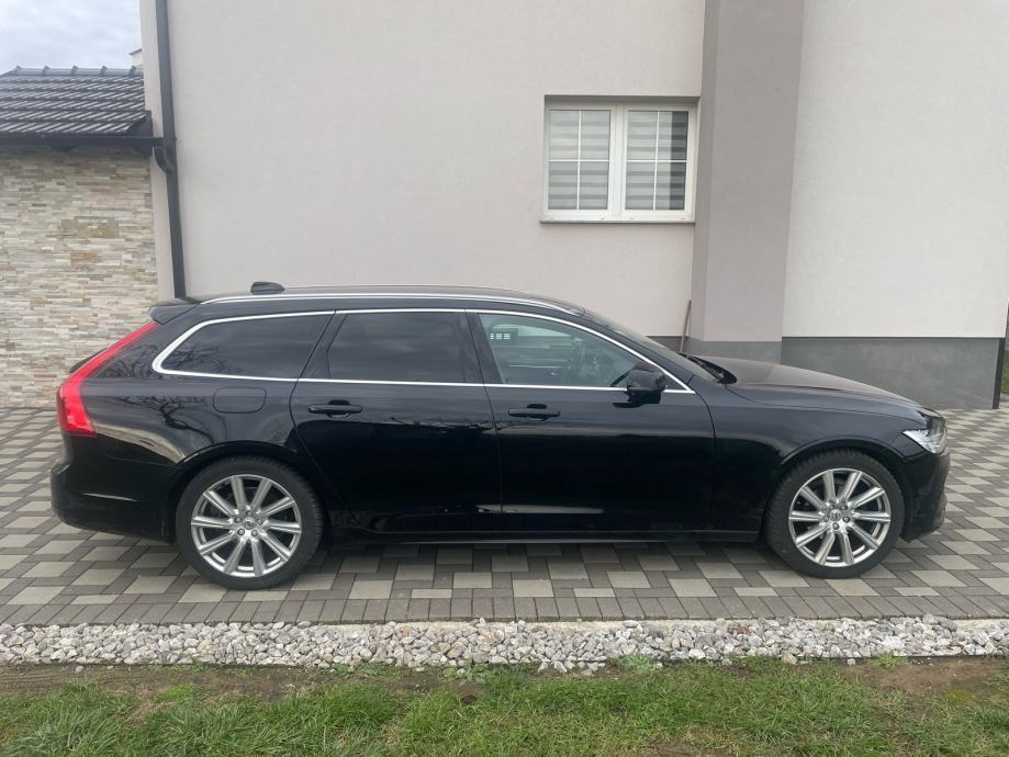 Volvo V90 D4 MOMENTUM, fotografija 5