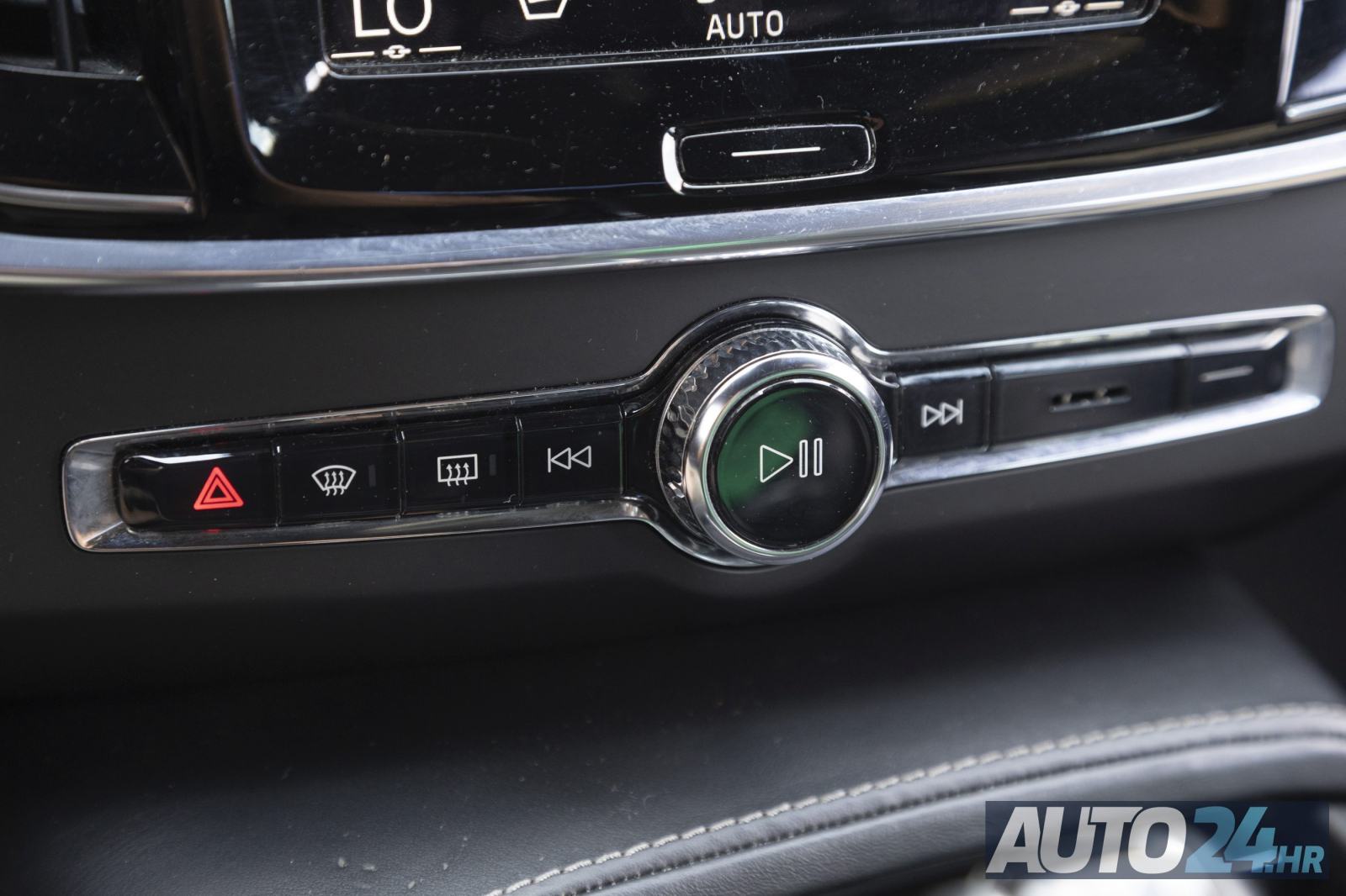 Volvo V90 XC D5 AWD AUT.|1. VL|HR AUTO|VEL SERVIS|KAMERA|RATA OD 347 €, fotografija 18
