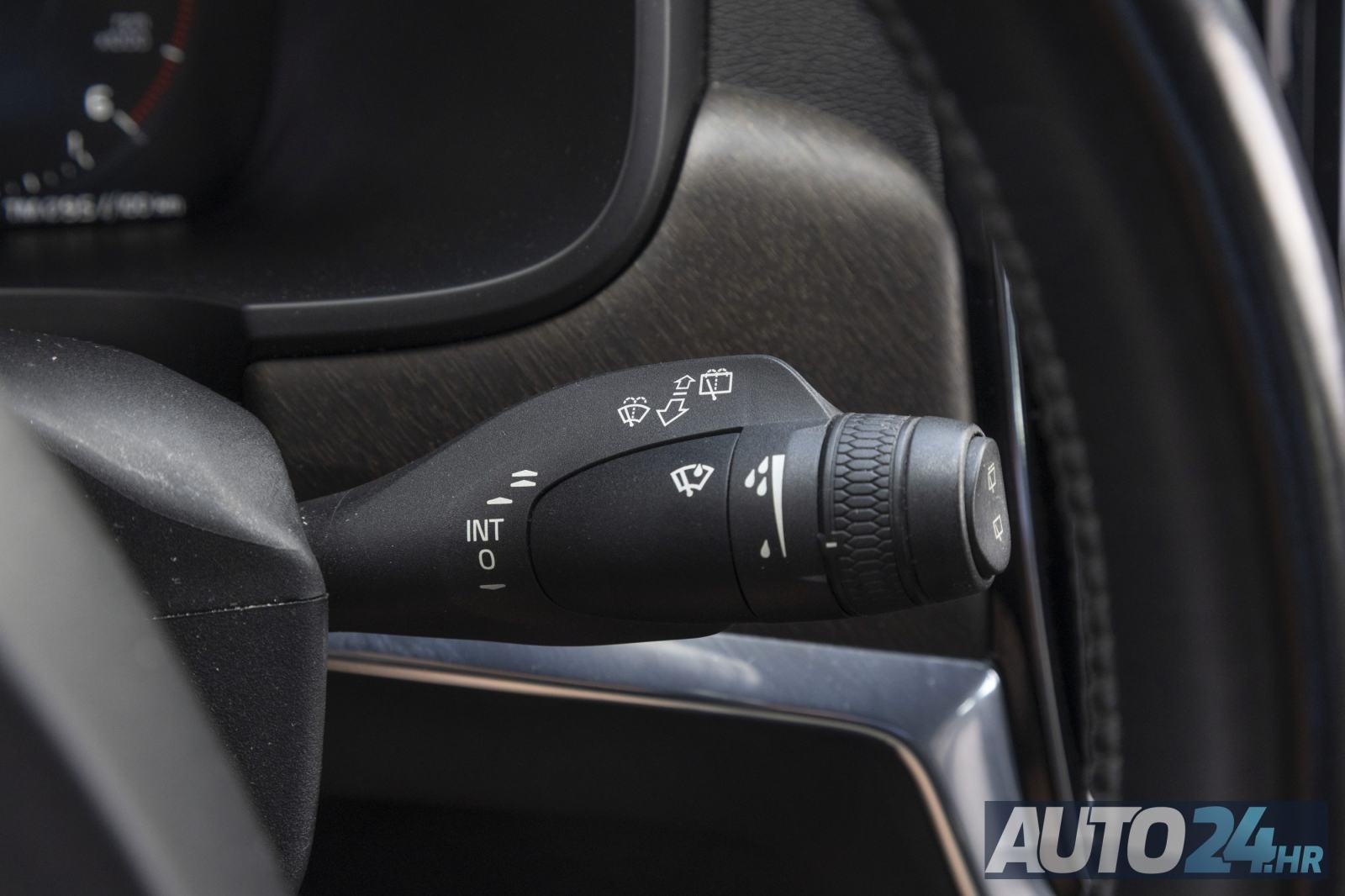 Volvo V90 XC D5 AWD AUT.|1. VL|HR AUTO|VEL SERVIS|KAMERA|RATA OD 347 €, fotografija 11