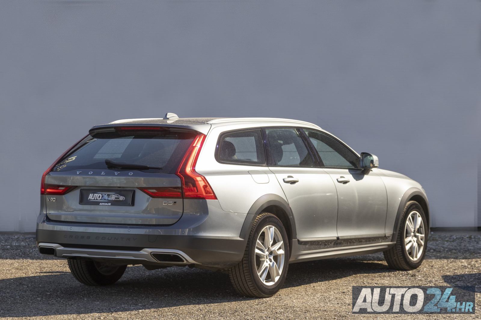 Volvo V90 XC D5 AWD AUT.|1. VL|HR AUTO|VEL SERVIS|KAMERA|RATA OD 347 €, fotografija 6
