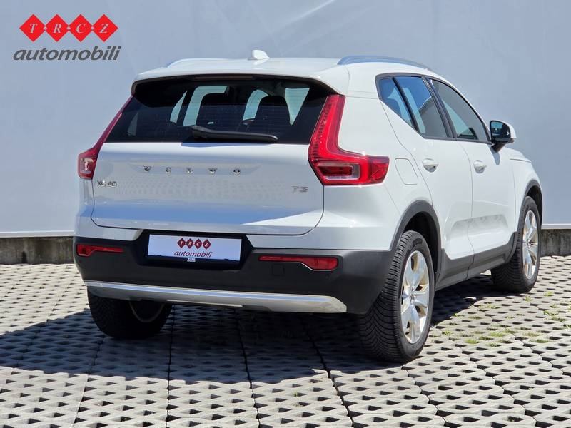 VOLVO XC40 1.5 T3-A MOMENTUM, fotografija 3