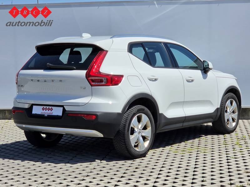 VOLVO XC40 1.5 T3-A MOMENTUM, fotografija 4