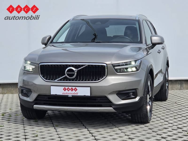 VOLVO XC40 1.5 T3 MOMENTUM PRO, fotografija 2