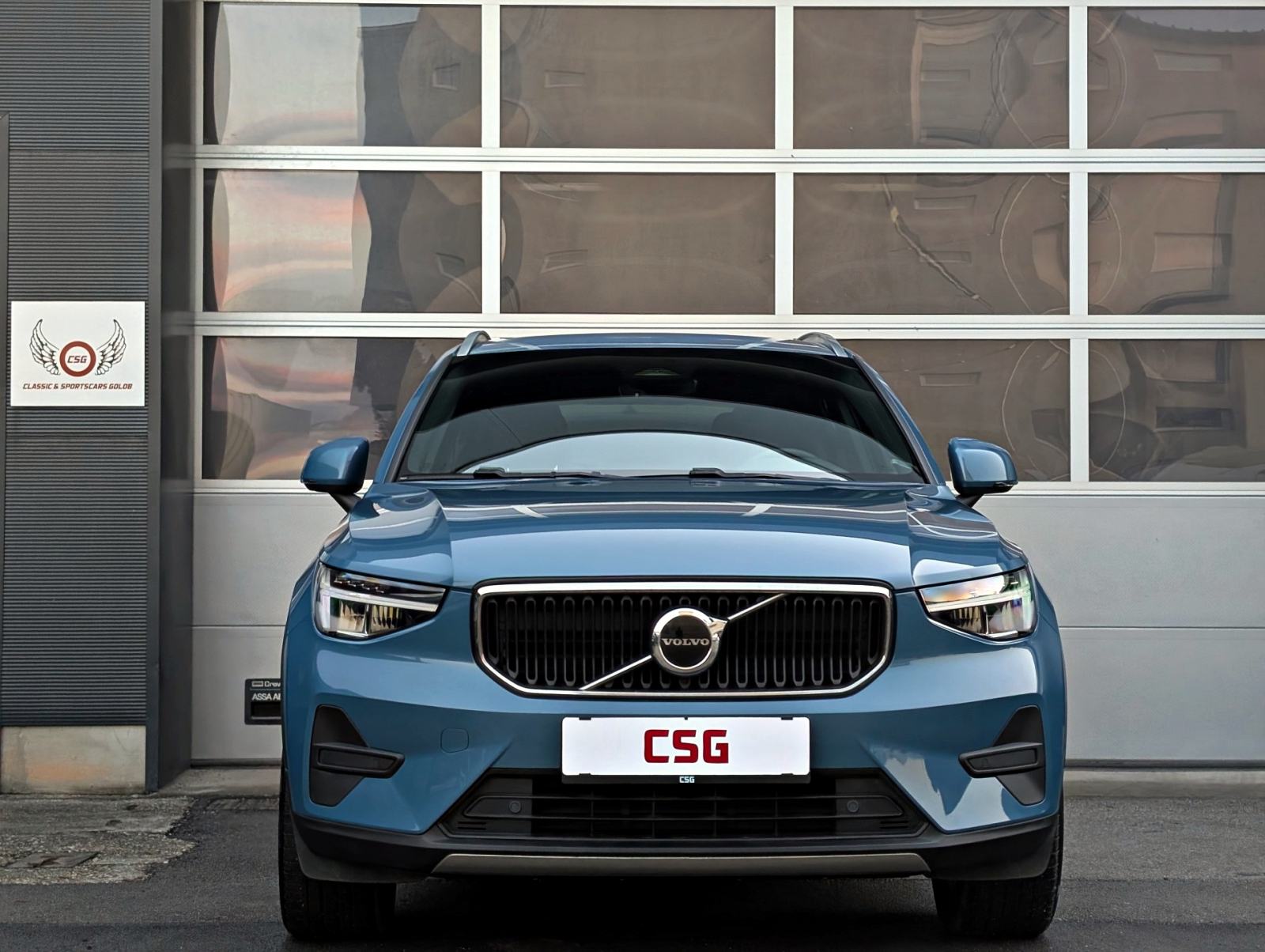 Volvo XC40 2.0 B3 aut. Core, fotografija 2