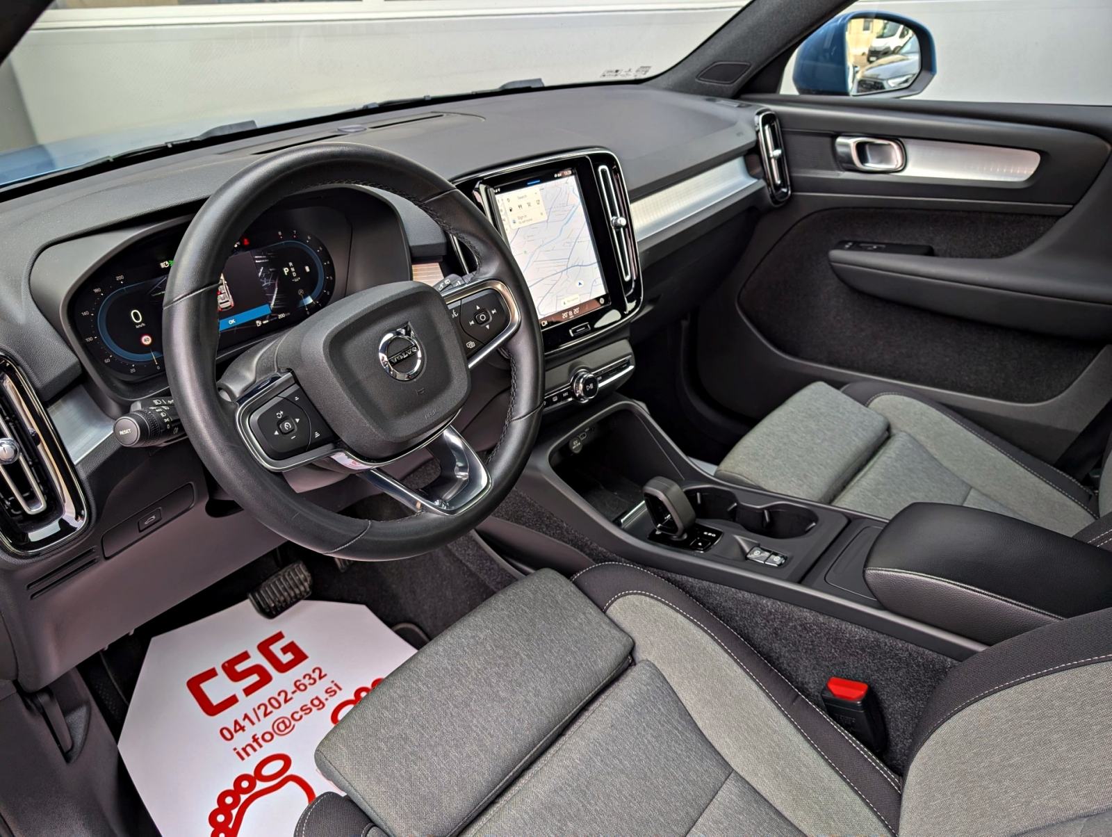 Volvo XC40 2.0 B3 aut. Core, fotografija 10