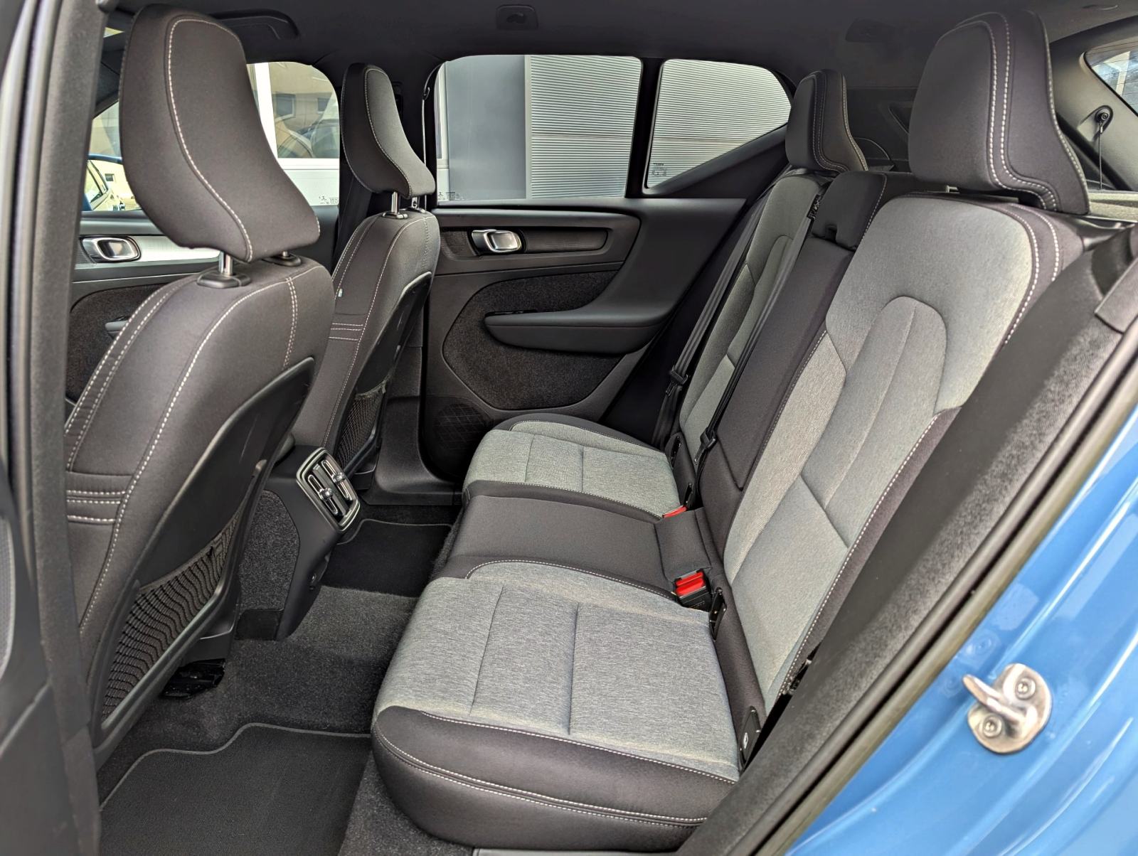 Volvo XC40 2.0 B3 aut. Core, fotografija 14