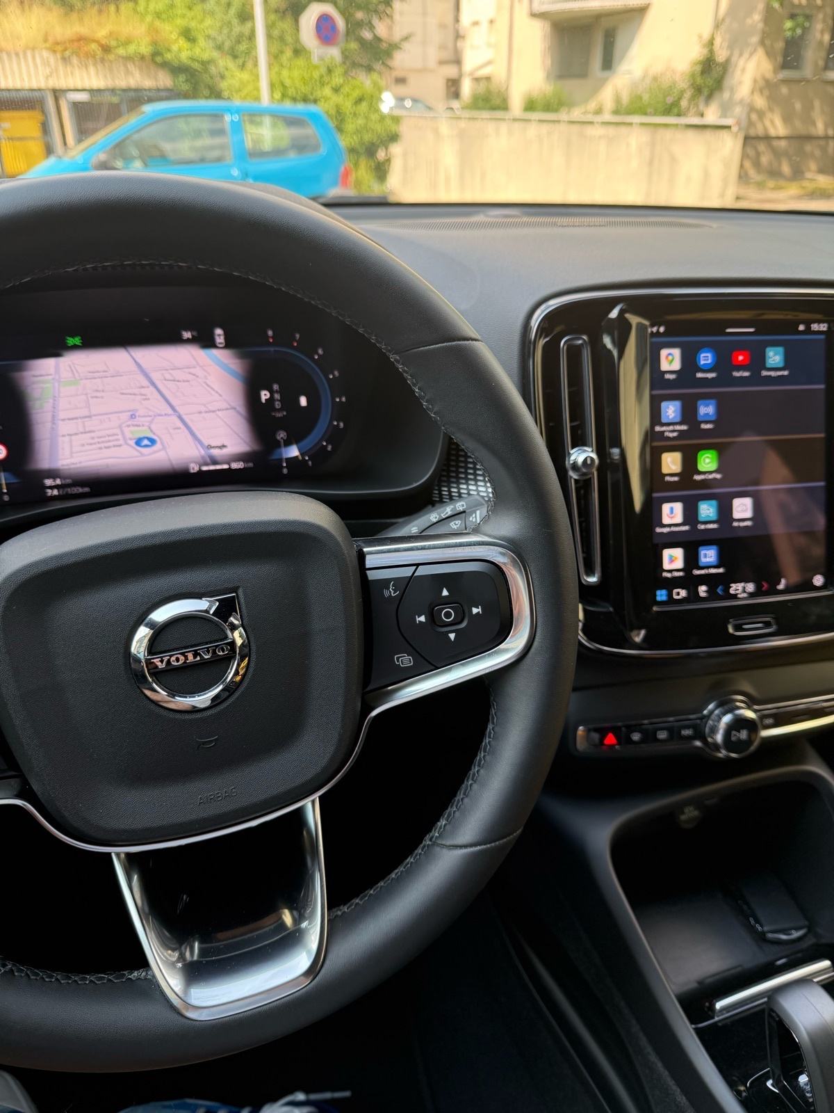 Volvo XC40 2.0 B4 mild hybrid,Plus Dark model,37.000 km,kao nov✅, fotografija 14