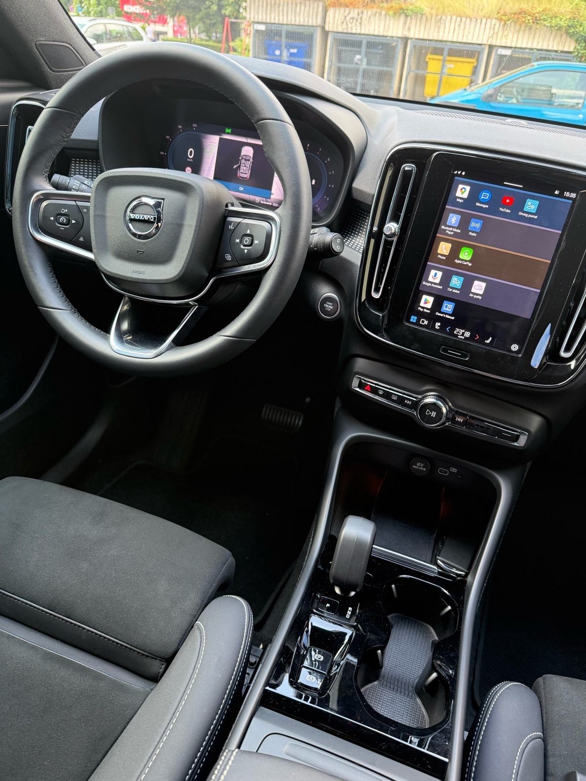Volvo XC40 2.0 B4 mild hybrid,Plus Dark model,37.000 km,kao nov✅, fotografija 16