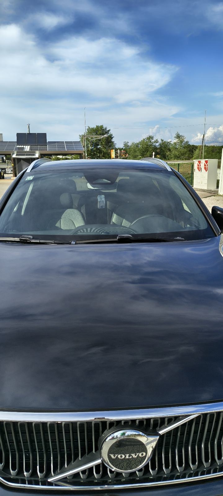 Volvo XC40 2.0 Benzin Mild Hibrid 120kw automatik, fotografija 6