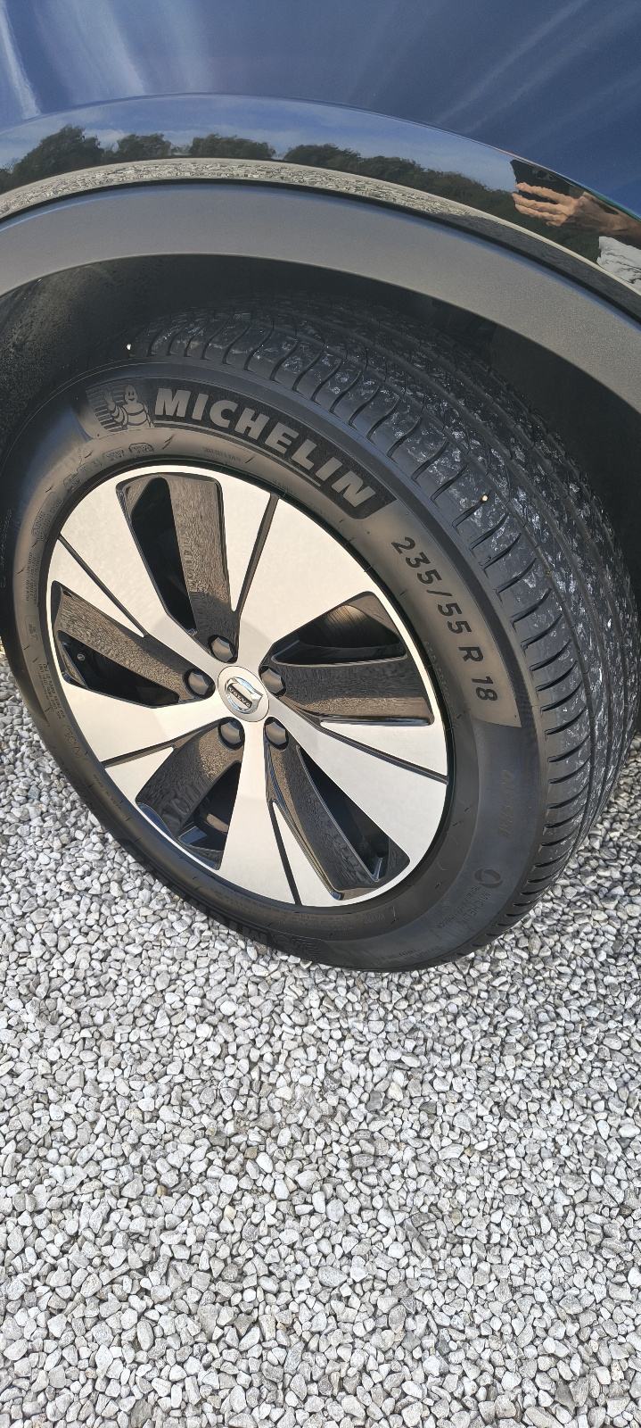 Volvo XC40 2.0 Benzin Mild Hibrid 120kw automatik, fotografija 15