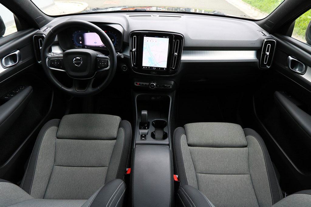 -AKCIJA- Volvo XC40 B3 Automatik-Geartronic Core VIRTUAL - Full LED -, fotografija 5