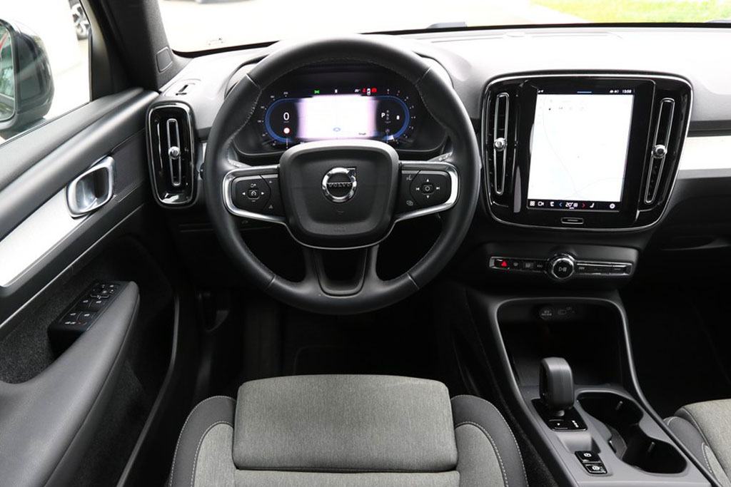 -AKCIJA- Volvo XC40 B3 Automatik-Geartronic Core VIRTUAL - Full LED -, fotografija 10