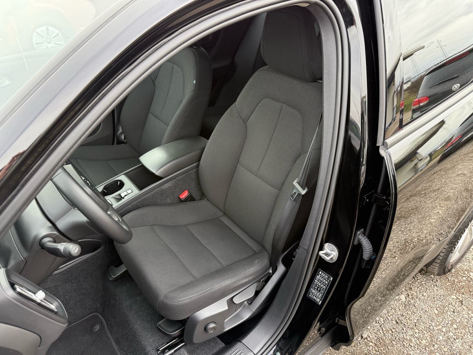 Volvo XC40 B3 AUTOMATIK °VIRTUAL°NAVI°LED°KAMERA°LEASING BEZ UČEŠĆA°, fotografija 20