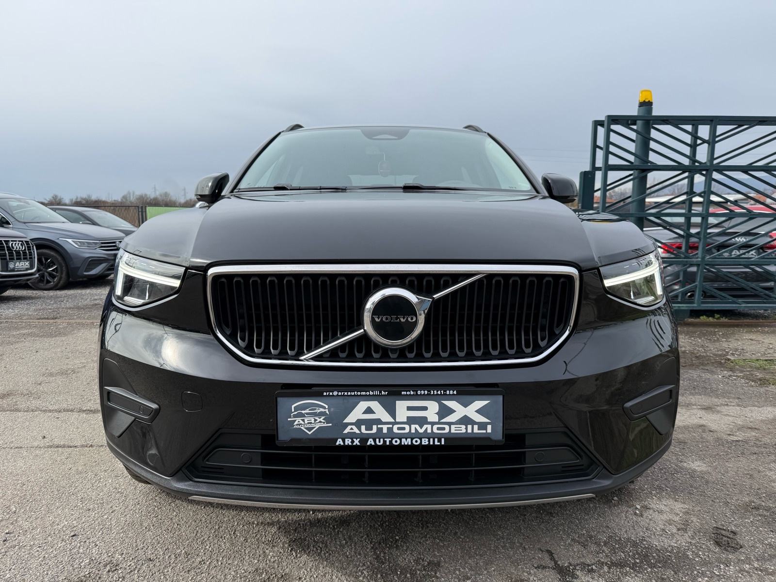 Volvo XC40 B3 AUTOMATIK °VIRTUAL°NAVI°LED°KAMERA°LEASING BEZ UČEŠĆA°, fotografija 2