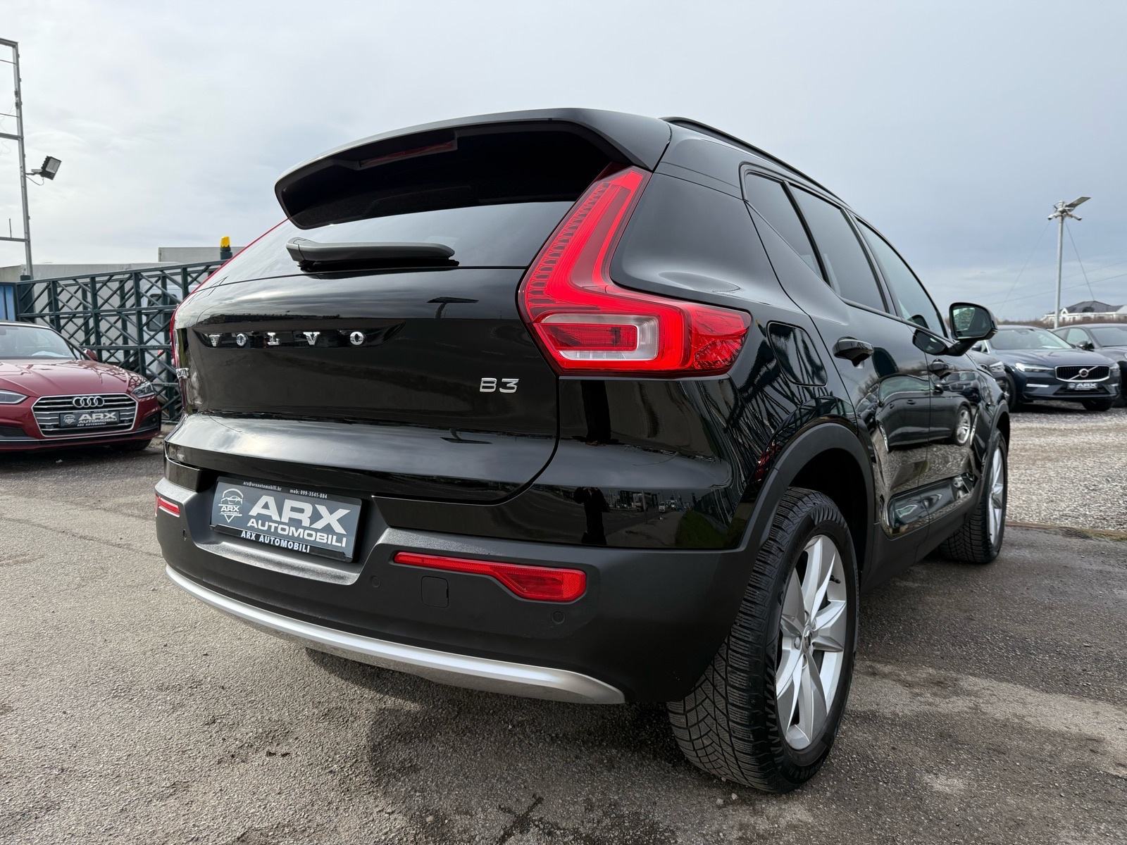 Volvo XC40 B3 AUTOMATIK °VIRTUAL°NAVI°LED°KAMERA°LEASING BEZ UČEŠĆA°, fotografija 6