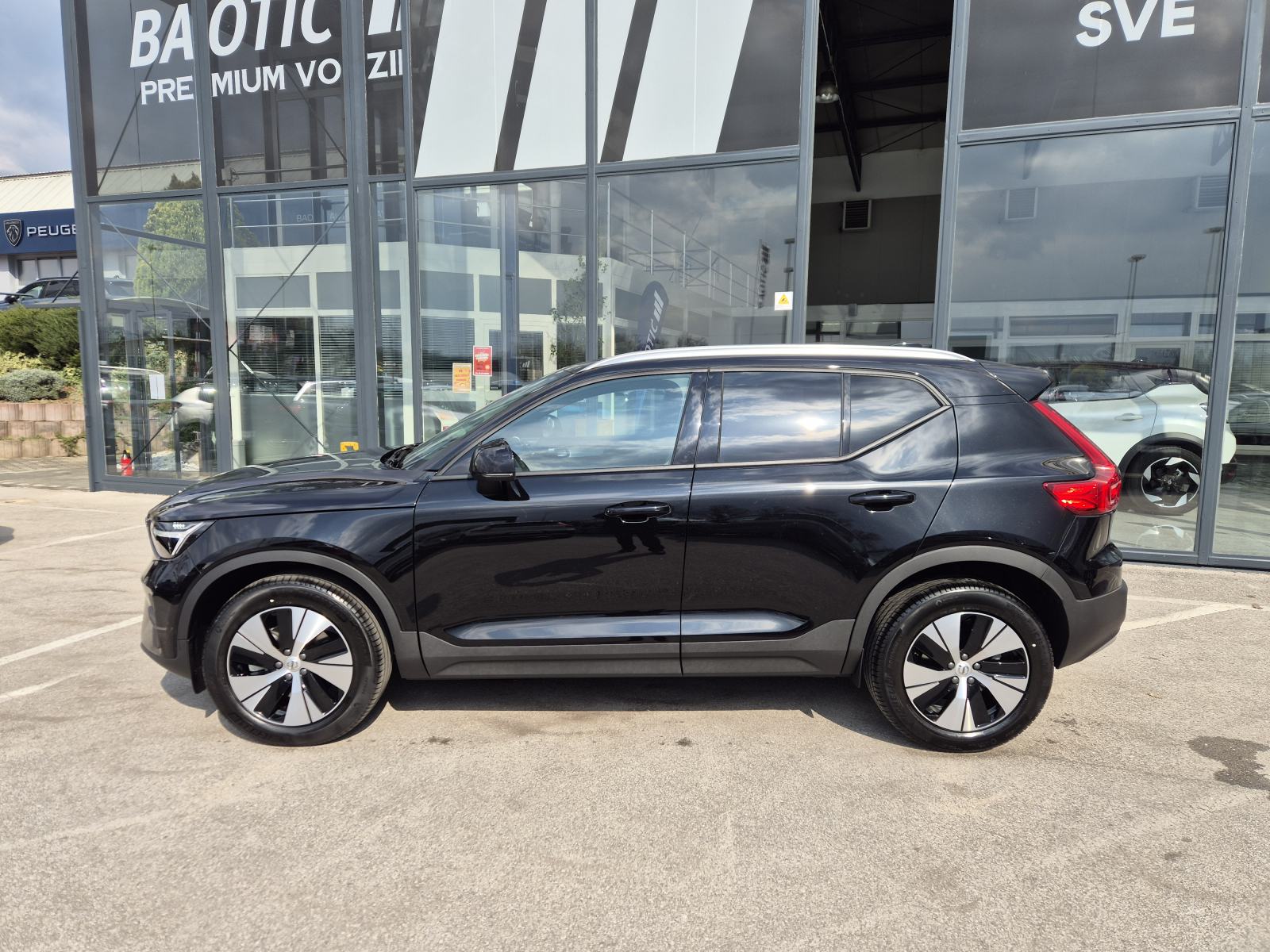 Volvo XC40 B3 Mild hybrid Petrol Core Automatik, fotografija 8