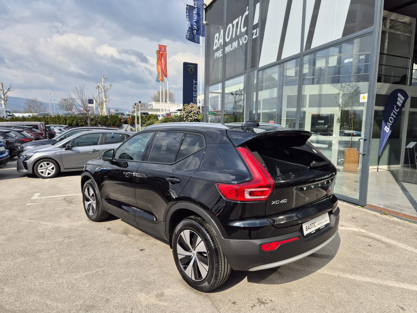 Volvo XC40 B3 Mild hybrid Petrol Core Automatik, fotografija 7