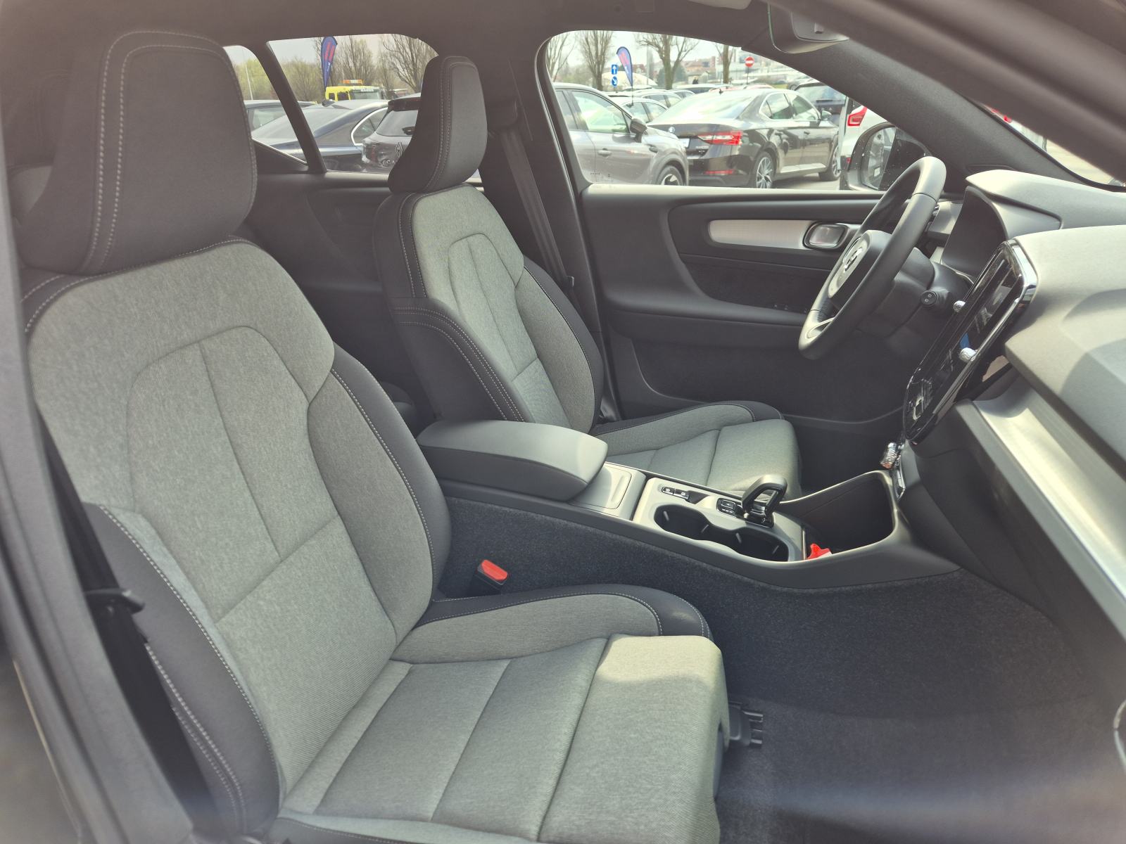Volvo XC40 B3 Mild hybrid Petrol Core Automatik, fotografija 10