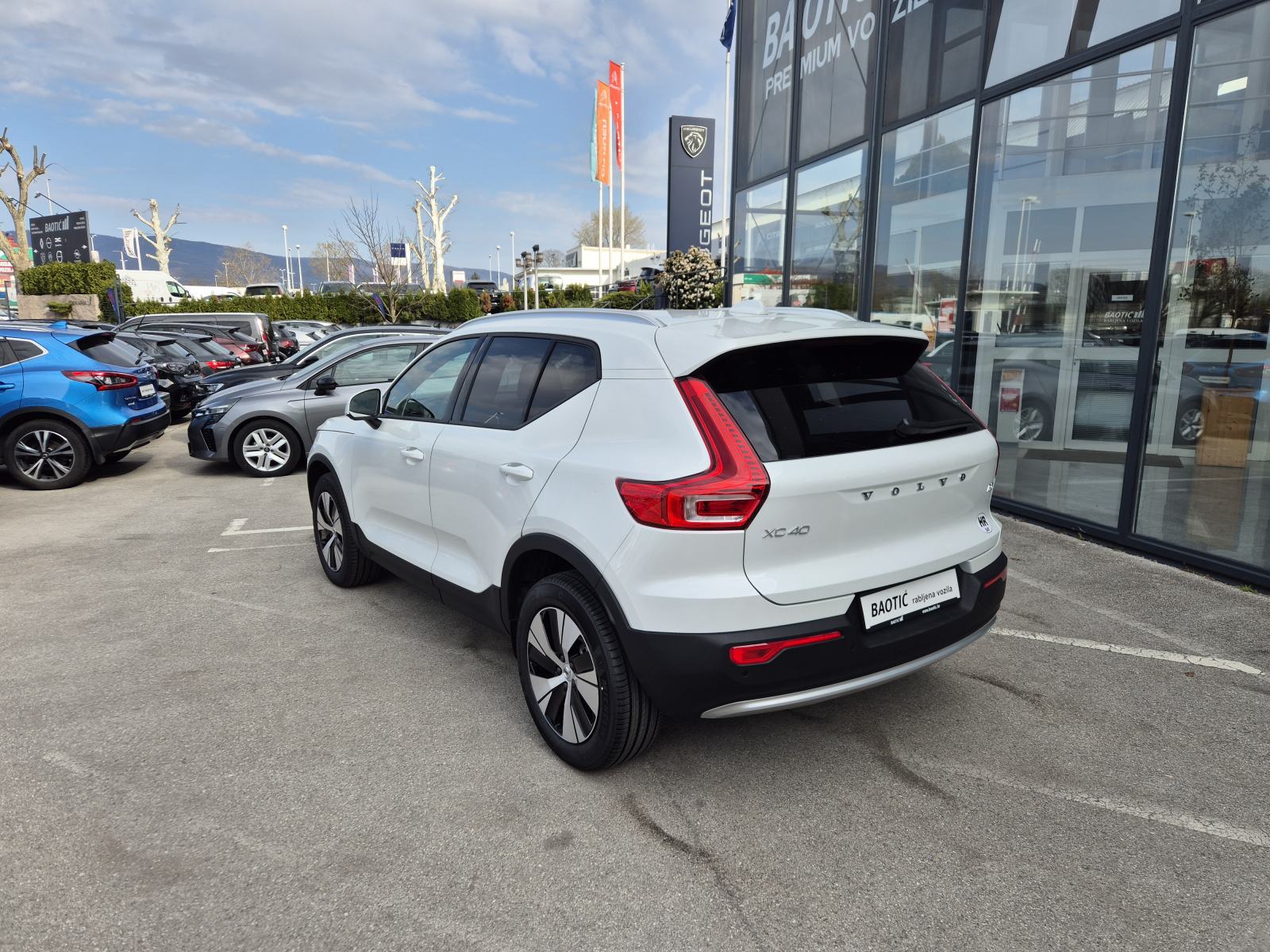 Volvo XC40 B3 Mild hybrid Petrol Core Automatik, fotografija 7