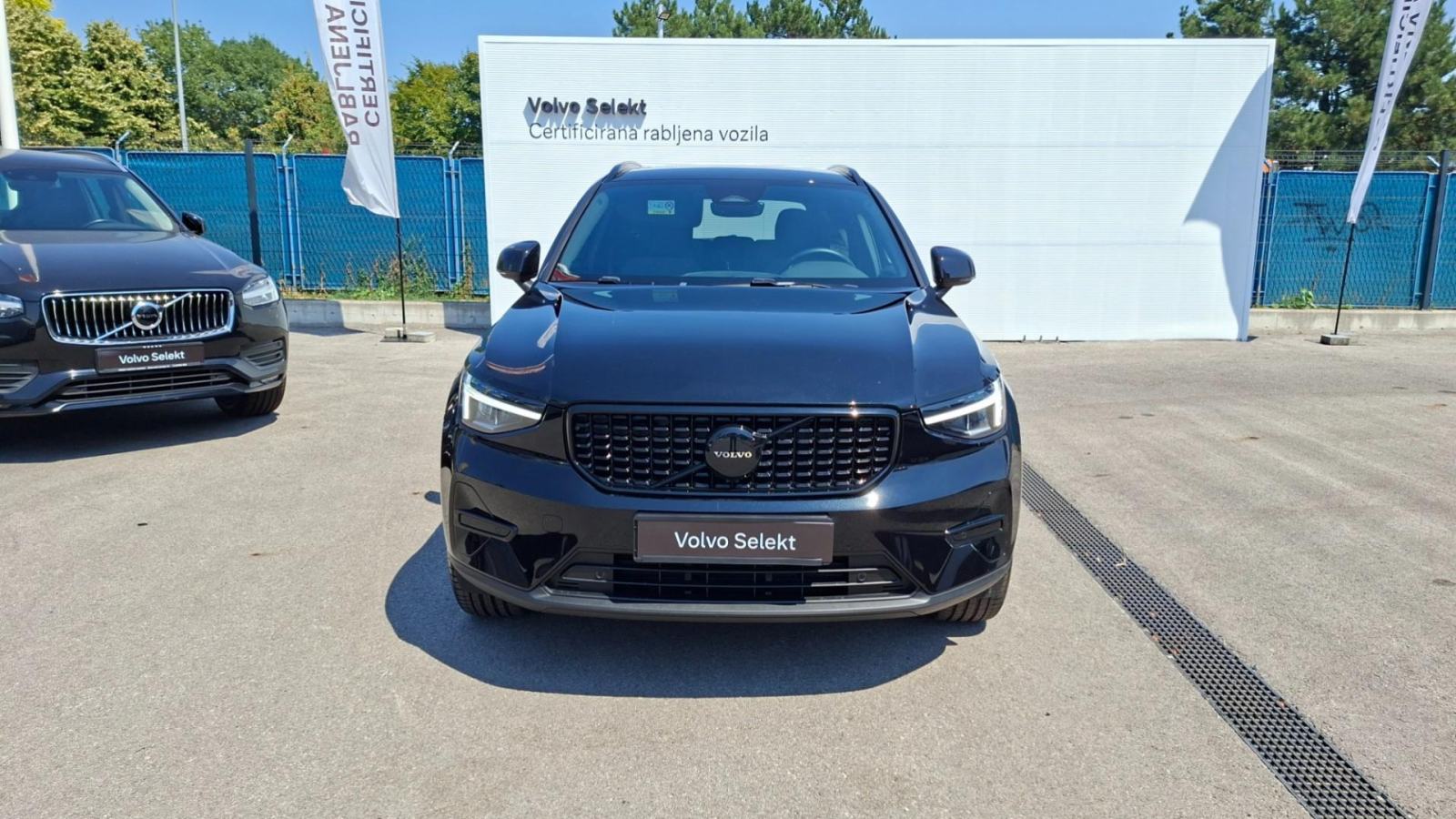 Volvo XC40 B3 Plus Black Edition, Grijanje Volana, Jamstvo, fotografija 2