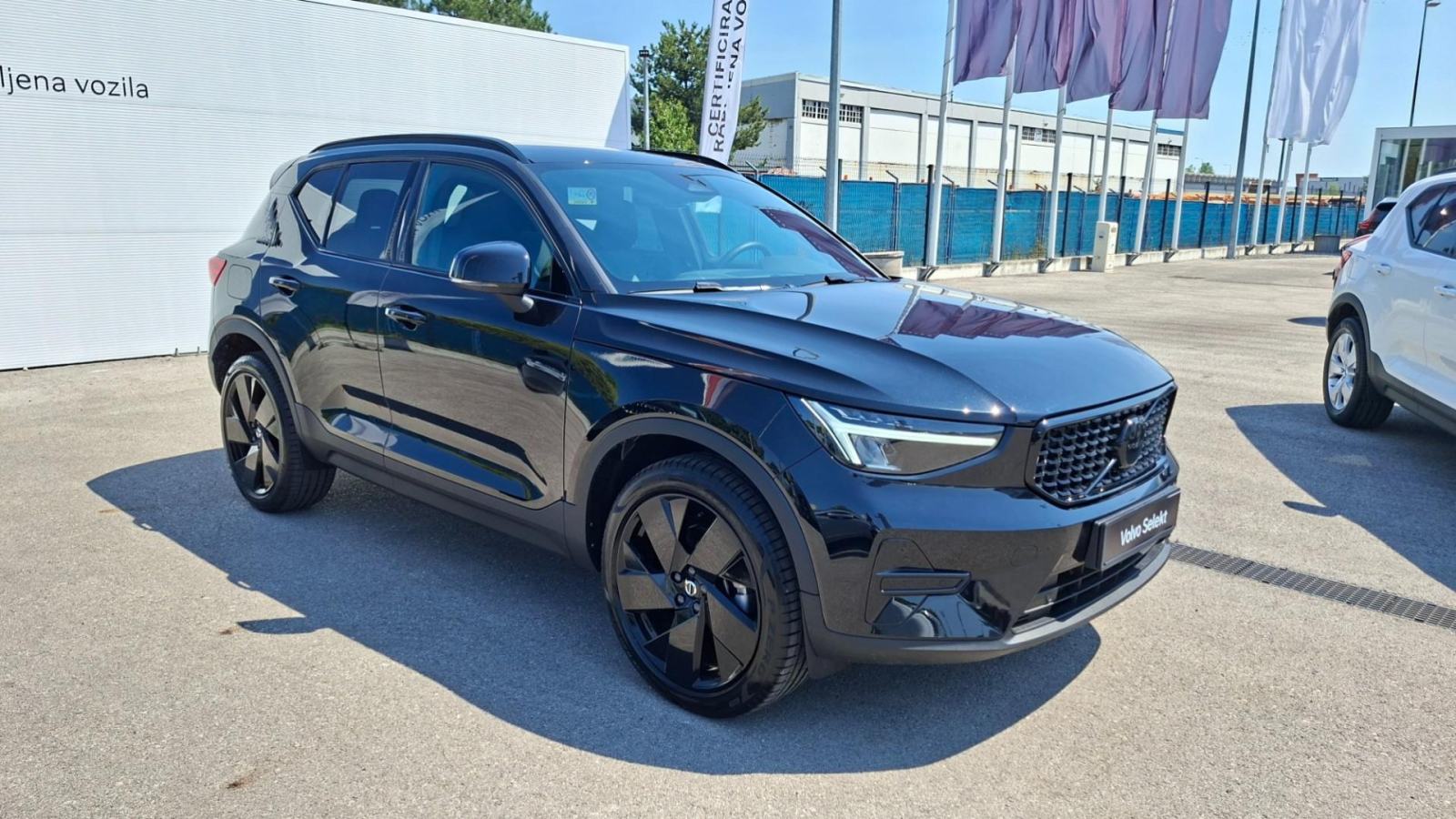Volvo XC40 B3 Plus Black Edition, Grijanje Volana, Jamstvo, fotografija 4