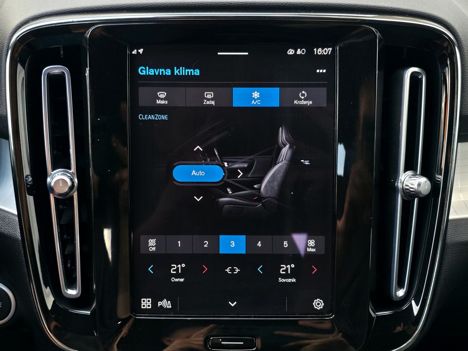 Volvo XC40 B3P Core AT FULLED•TEMP•LANE•VIRTUAL•KEYLESS•17C•, fotografija 16