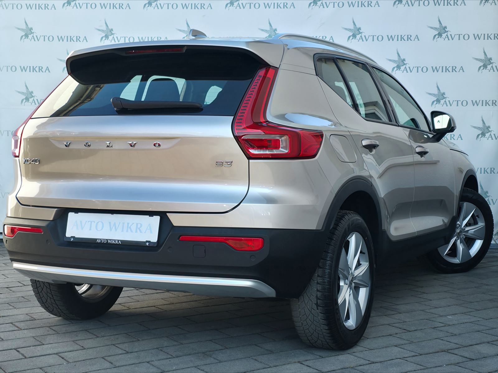 Volvo XC40 B3P Core AT FULLED•TEMP•LANE•VIRTUAL•KEYLESS•17C•, fotografija 4
