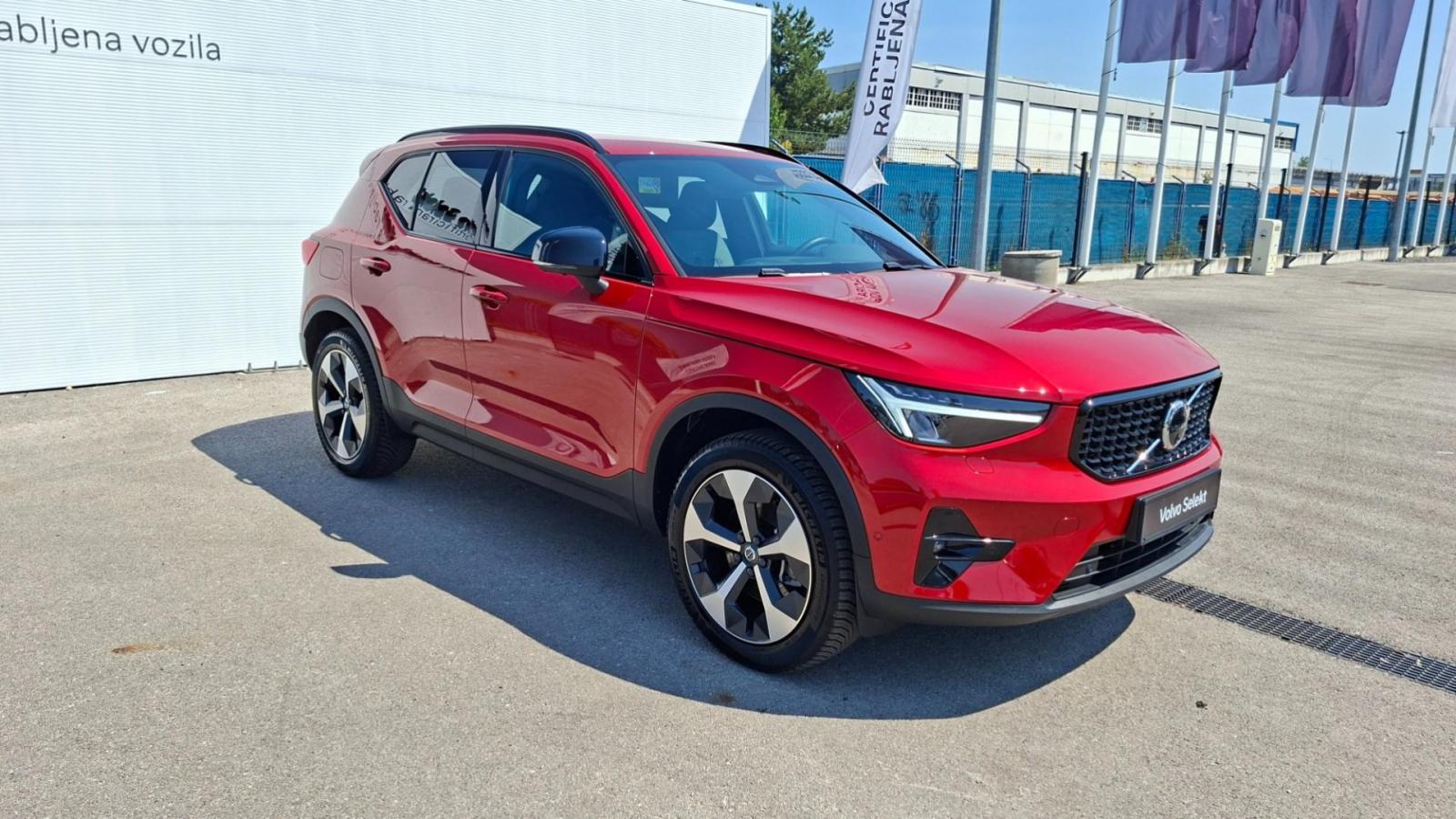 Volvo XC40 B4 Plus Dark, Kuka, 360 Kamera, Jamstvo, fotografija 4