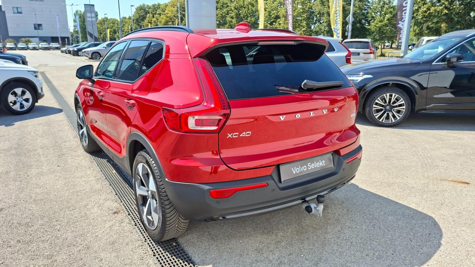 Volvo XC40 B4 Plus Dark, Kuka, 360 Kamera, Jamstvo, fotografija 9