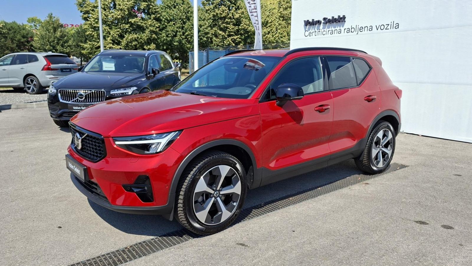 Volvo XC40 B4 Plus Dark, Kuka, 360 Kamera, Jamstvo, fotografija 12