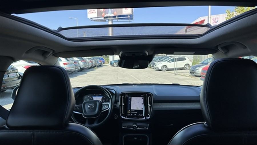 Volvo XC40 D3, 150KS, Automatik, "Inscription", Pano, Kamera, Koža...., fotografija 13