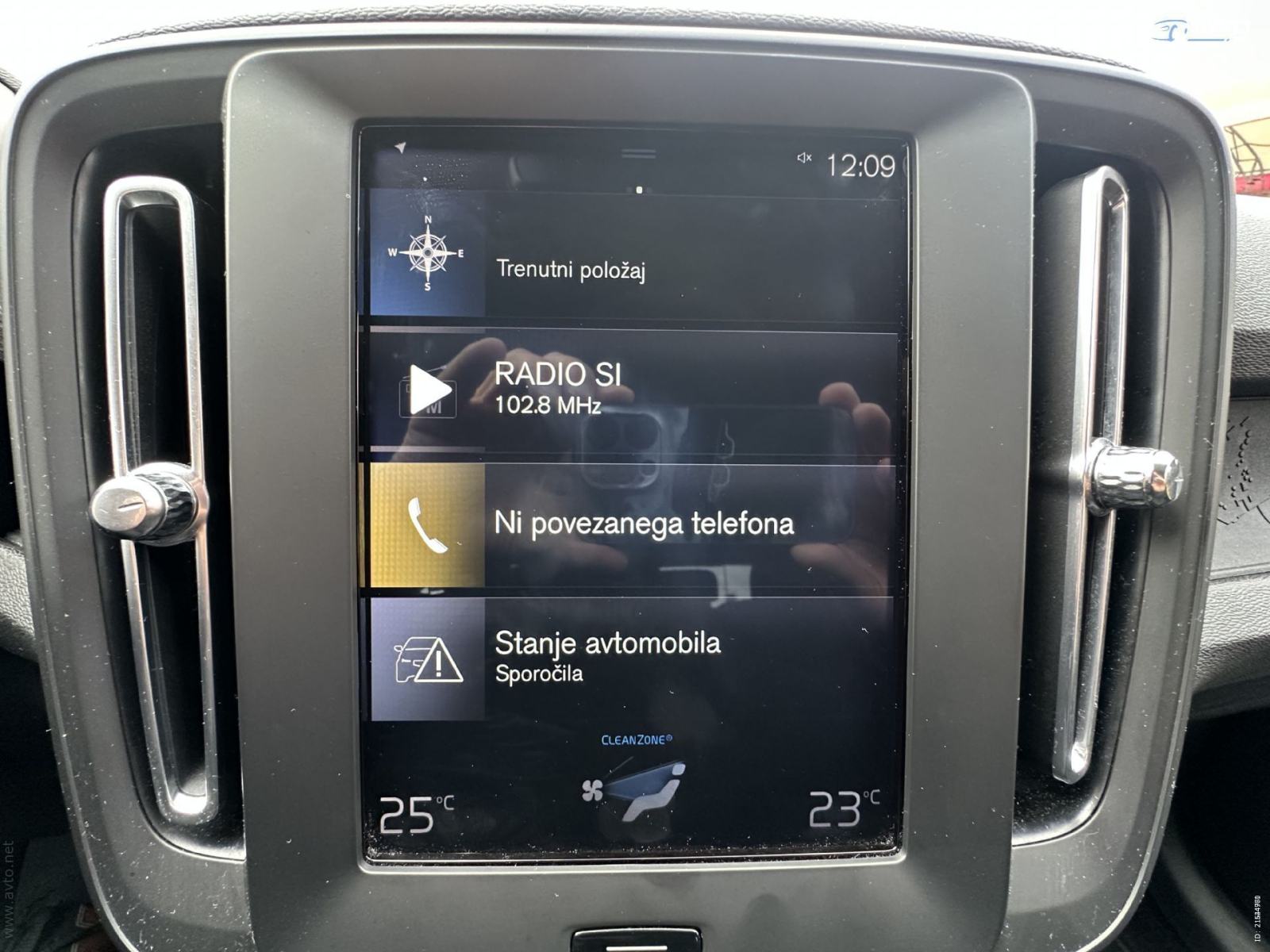 Volvo XC40 D3 A AWD Momentum KAMERA.NAVI.ALU.4X4., fotografija 9
