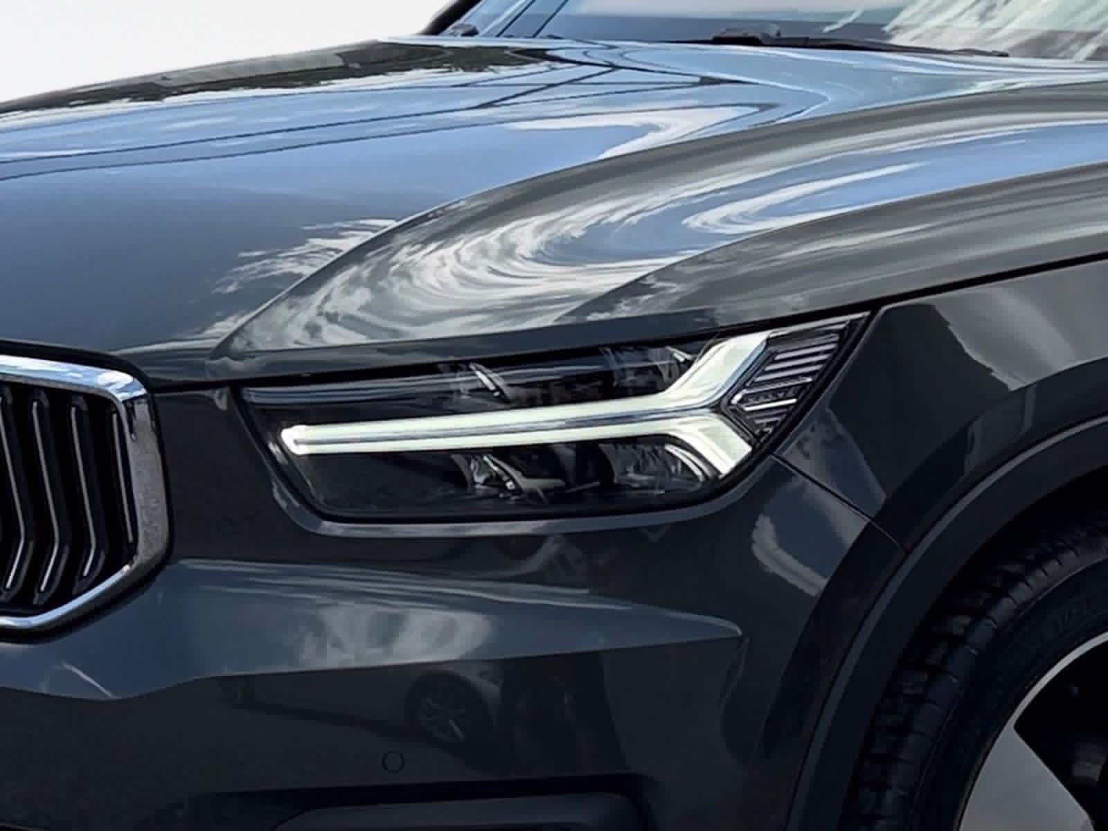 Volvo XC40 D3 automatik INSCRIPTION# H/K# Full Led# Panorama# Alu 19#, fotografija 13