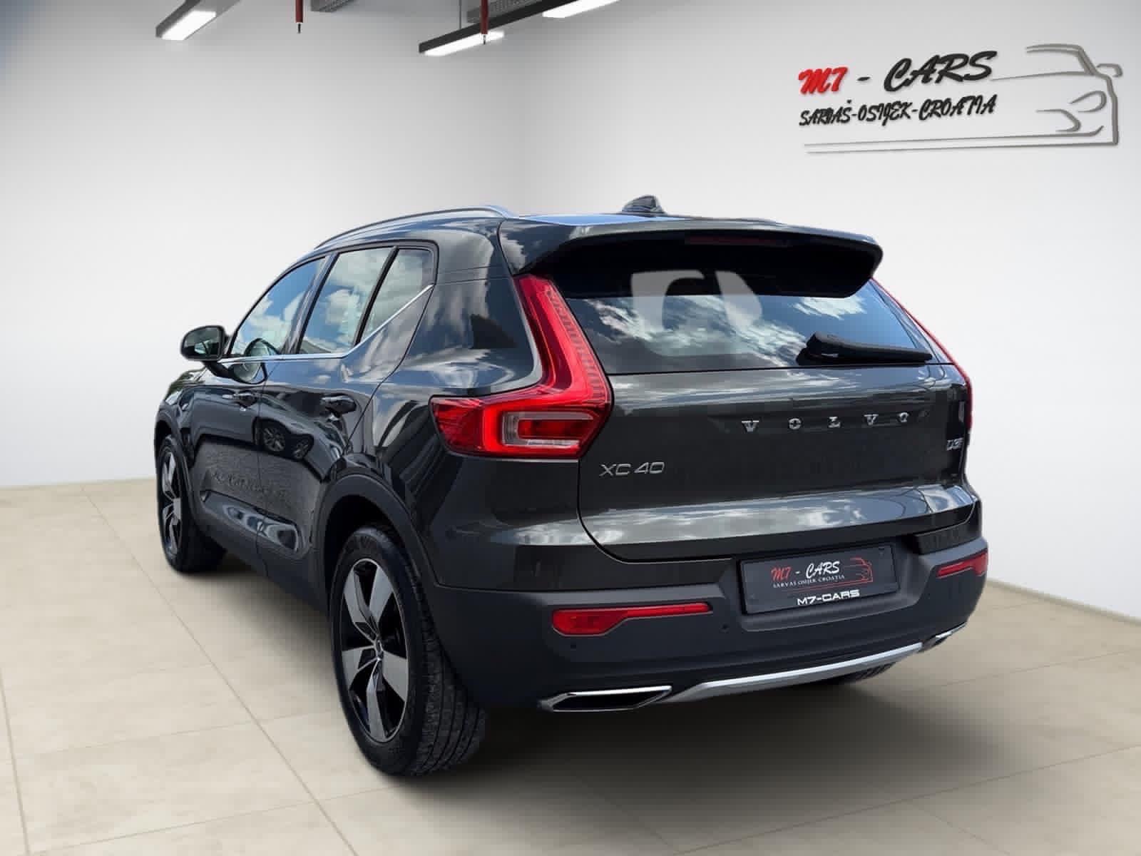 Volvo XC40 D3 automatik INSCRIPTION# H/K# Full Led# Panorama# Alu 19#, fotografija 10